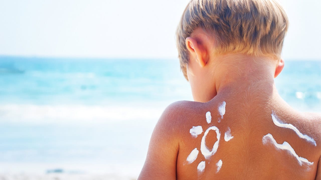 عوارض استفاده از کرم ضد آفتاب رنگی 3
